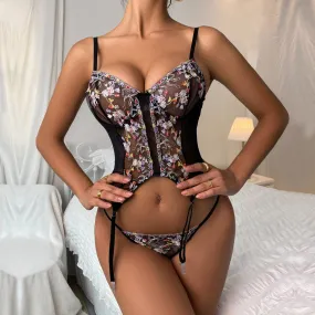 Conjunto de lencería con top de malla