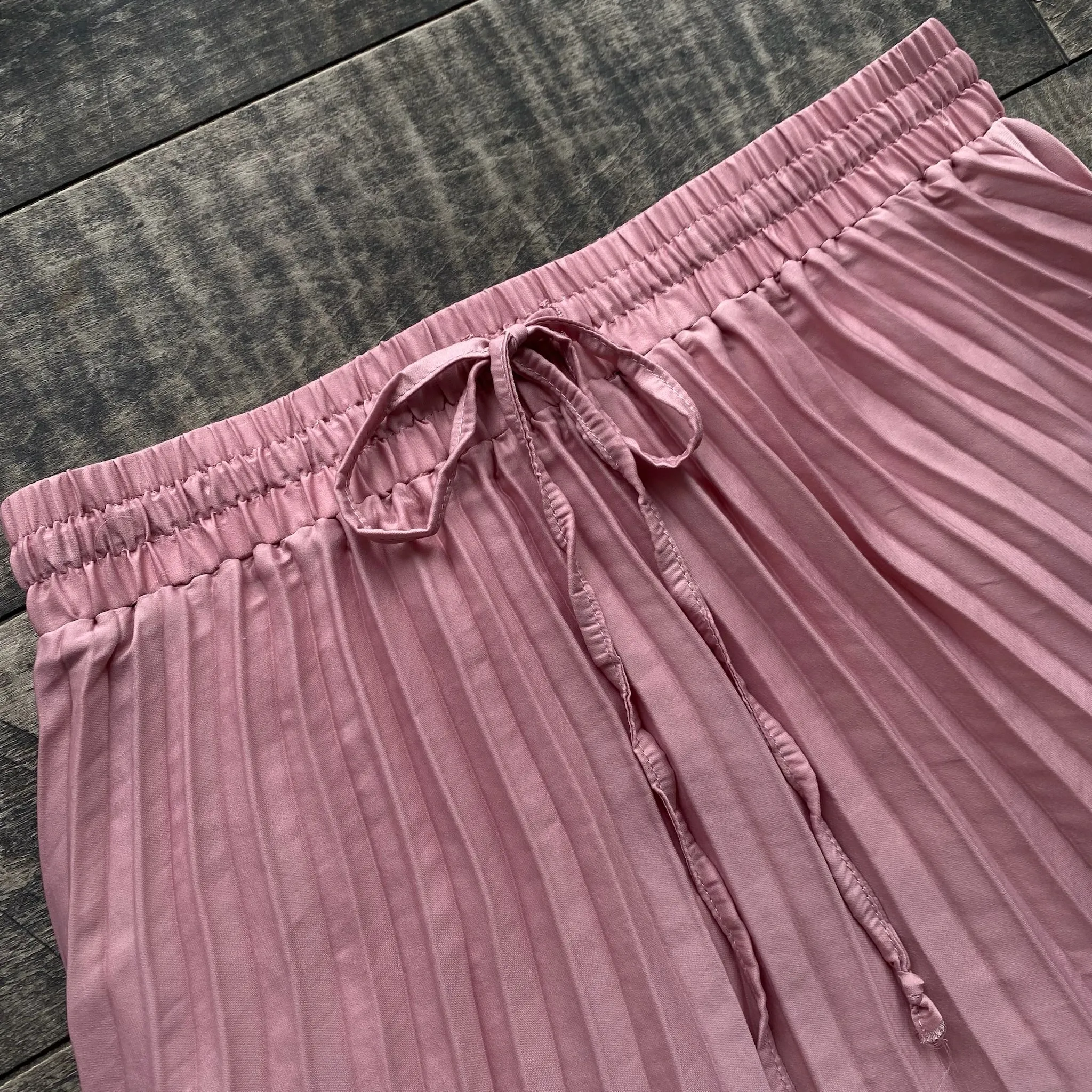 ROSA Pleated Mini Skirt